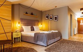 Семеен хотел АРИЗОНА